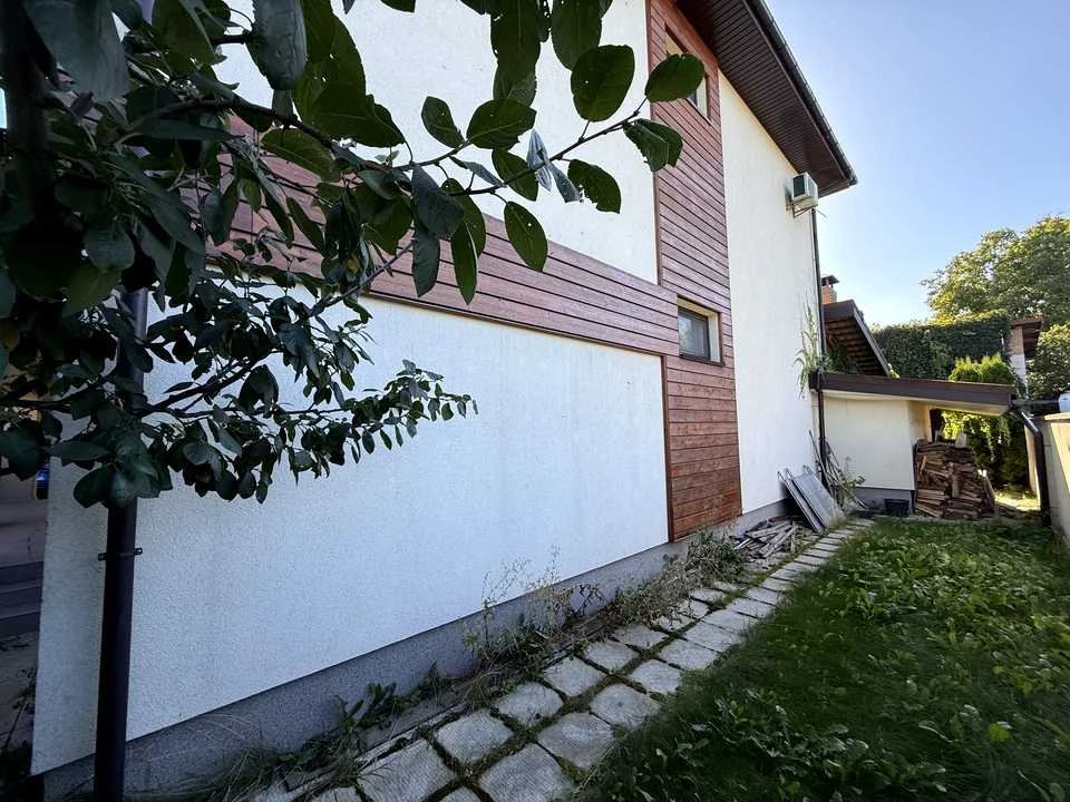 Будинок. Київ, Садова вул.