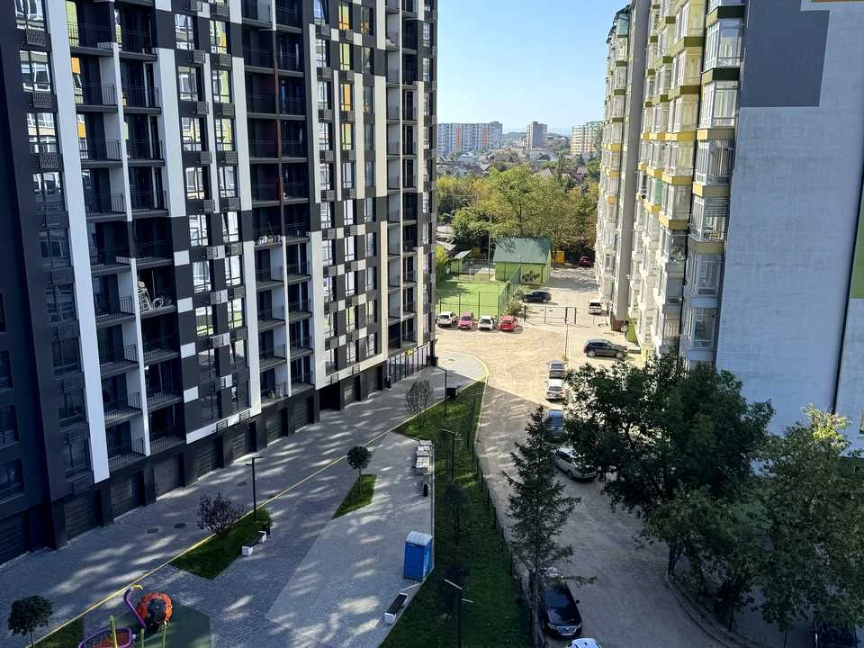 Квартира. Івано-Франківськ, Героїв Миколаєва вул., 129-А к