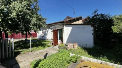 Приватний окремий  будинок у Івано-Франківську — 2,4 сотки з