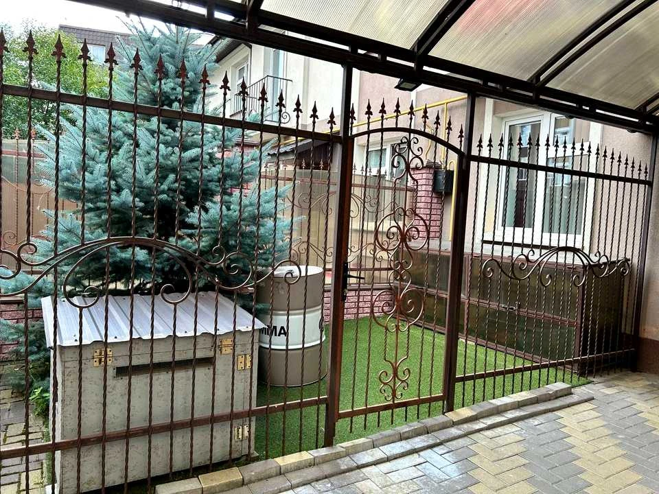 Будинок. Хмельницький, Степана Бандери вул.