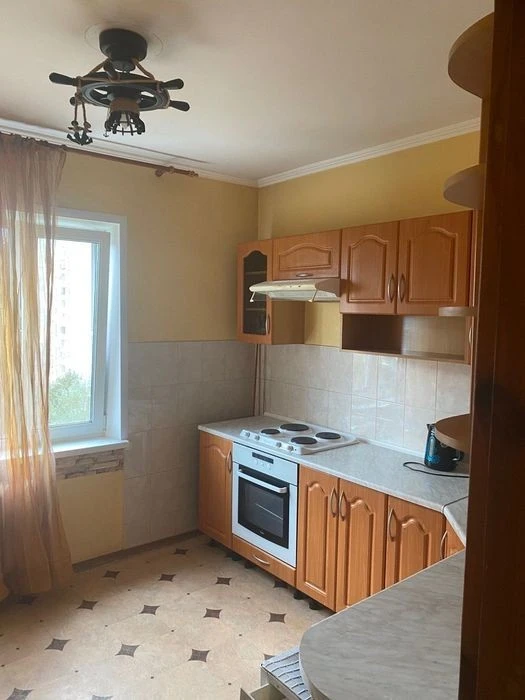 Здам 1 кім кв на Осокорках, Вішняківська 7-Б