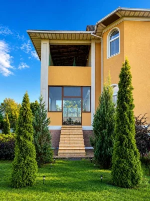 Продаж будинку 390 м², Лісова