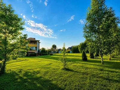 Продаж будинку 390 м², Лісова