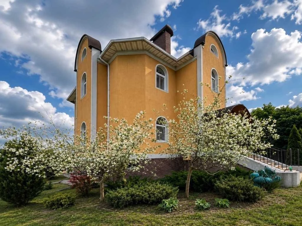 Продаж будинку 390 м², Лісова
