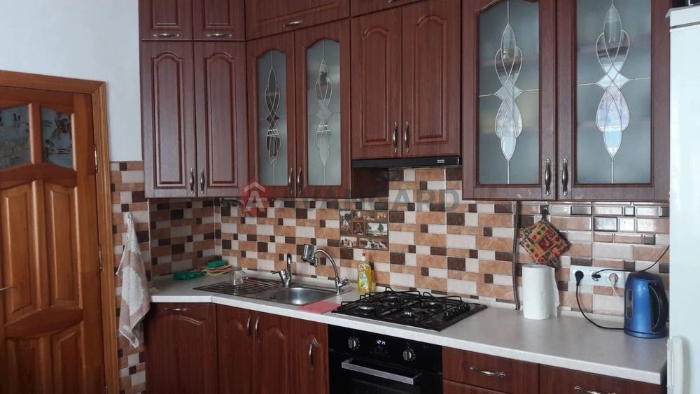Продаж 2 кім кв | центр | австрійський будинок | без комісії