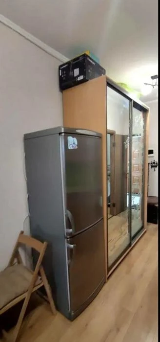 Продам гостинку 25м2,с капитальным ремонтом на Большой Панас