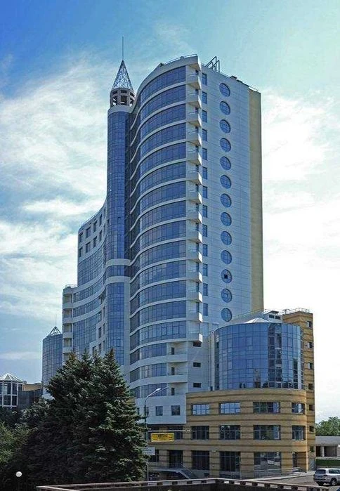 Продаж паркомісця ЖК Славія. пр. Дмитра Яворницького 3