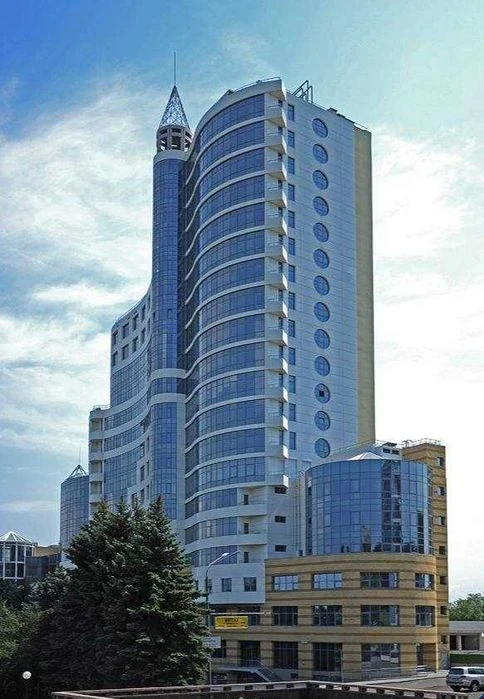 Продаж паркомісця ЖК Славія. пр. Дмитра Яворницького 3