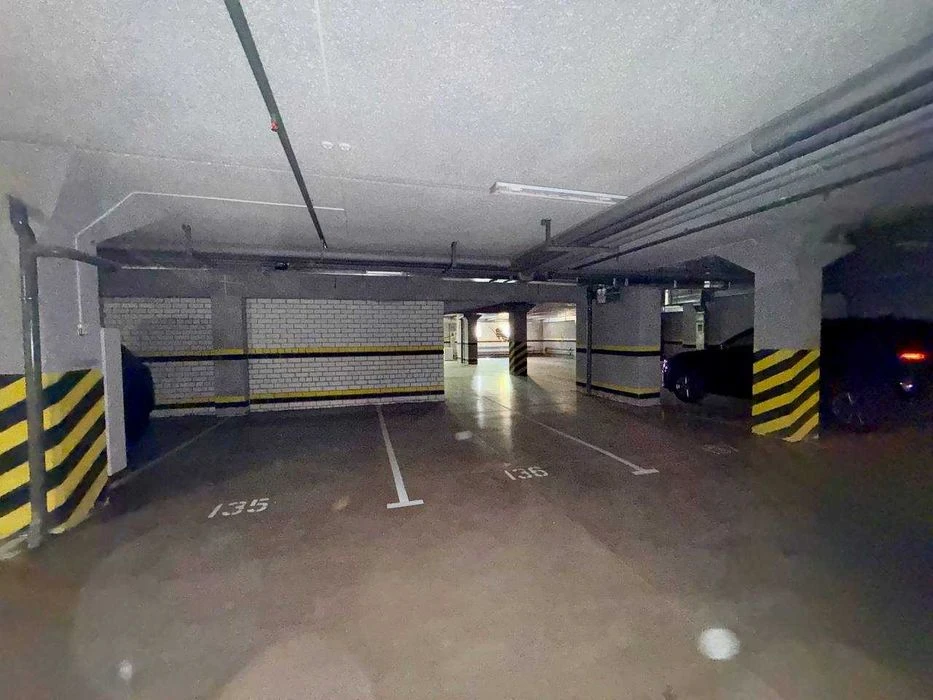 Продаж паркомісця ЖК Славія. пр. Дмитра Яворницького 3