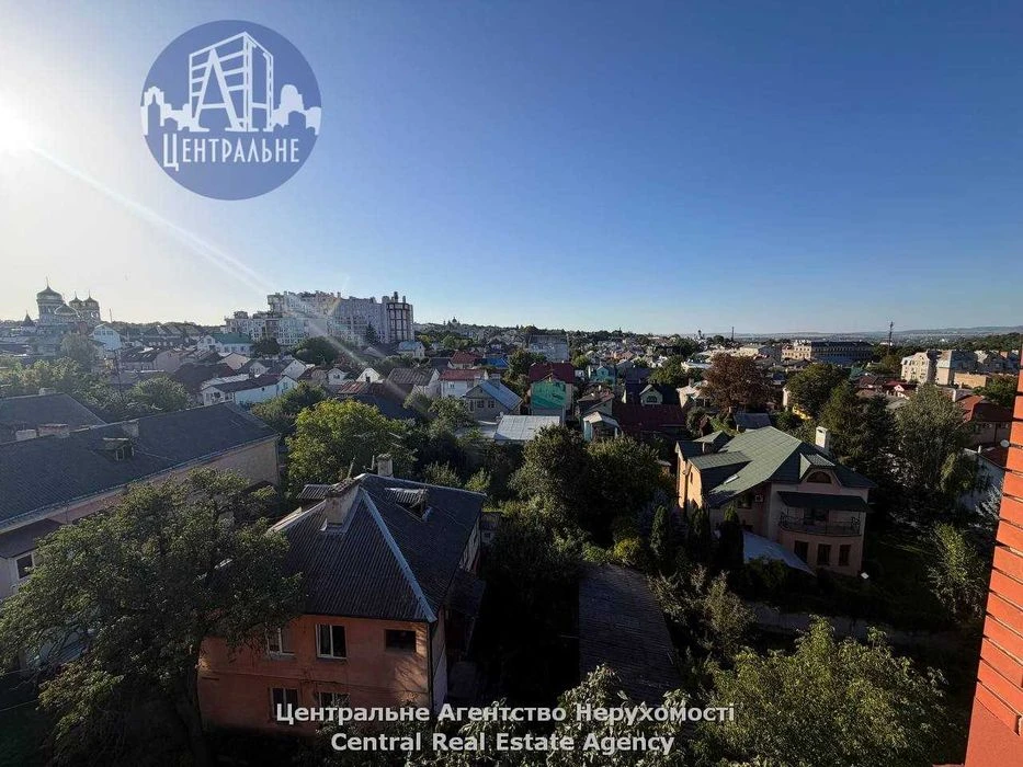 Продаж видового пентхаусу в самому центрі міста Чернівці