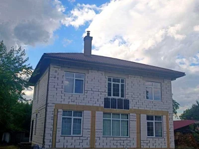 Будинок. Київ, 125-та Садова вул.