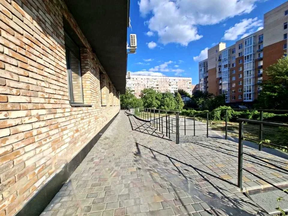 Квартира. Дніпро, Землеробський пров.