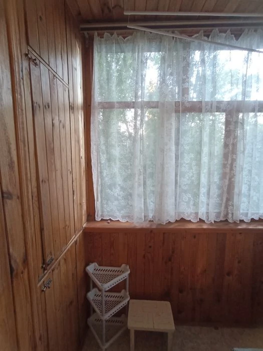 З- кімнатна квартира у цегляному будинку з ремонтом