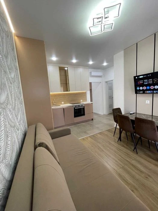 Продаж 1-кімнатноі квартири з ремонтом на вул. Краснова |Кад