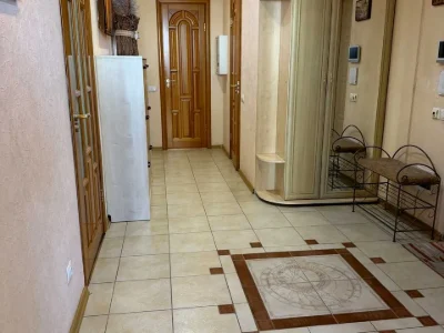 Квартира. Київ, Урлівська вул.