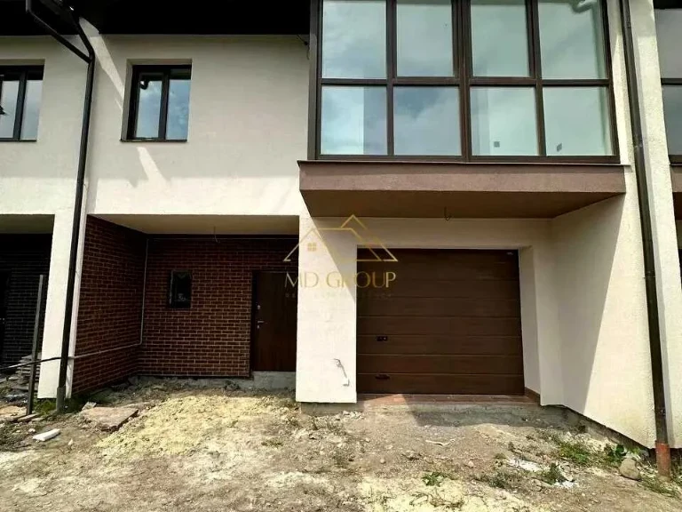 Будинок. Івано-Франківськ, Євгена Коновальця вул.