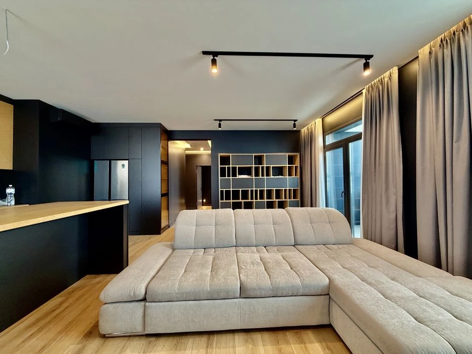 Продажа трехкомнатной  квартииры ЖК-4 Сезона. Проспект Леси