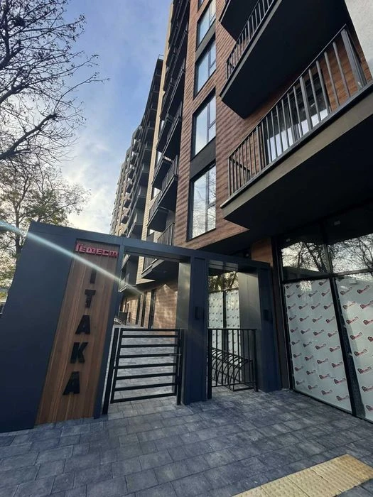 В продаже 2-квартира с новым ремонтом в ЖК Итака по ул.