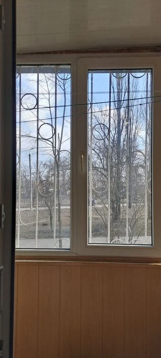 For sale 3-room apartment in Saltovka, Sobornosti Ukrainy Street 279