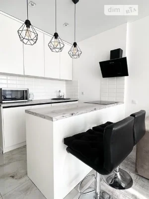 For sale 1-room apartment 32 sq. m on Kakhovska Street 62A • ID 34646