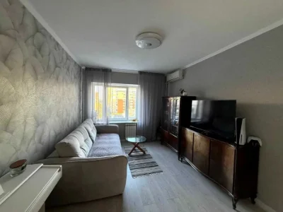 Продаж 2 кім квартири, Антоновича 125 А, М. Палац Україна.