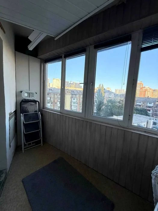 Продаж 2 кім квартири, Антоновича 125 А, М. Палац Україна.