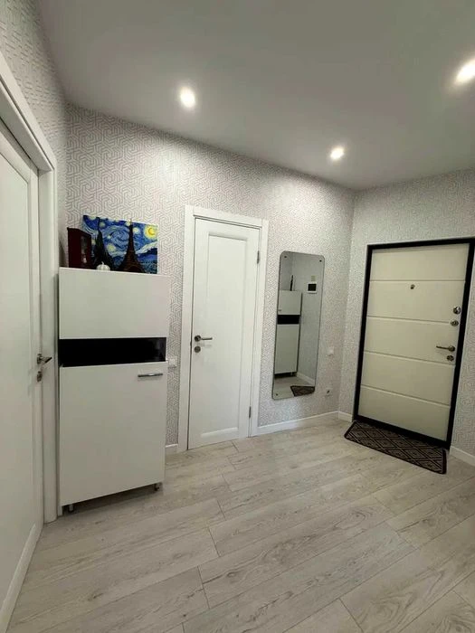 Продаж 2 кім квартири, Антоновича 125 А, М. Палац Україна.