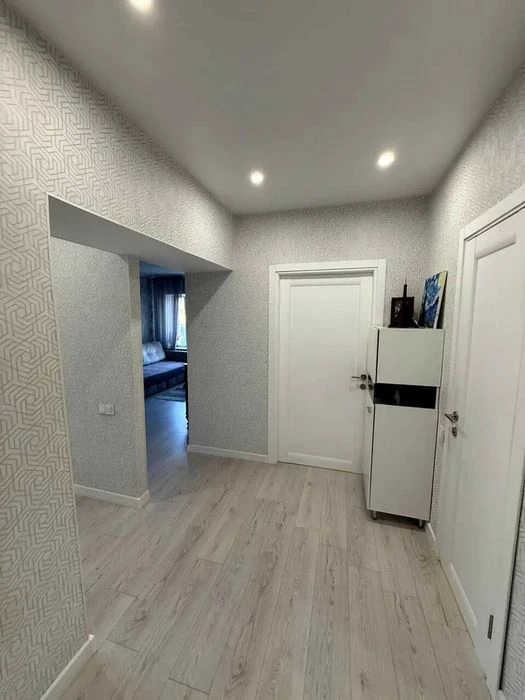 Продаж 2 кім квартири, Антоновича 125 А, М. Палац Україна.