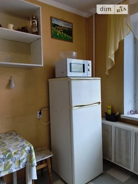 Довготривала оренда 2к квартири на вул. Озерна (Оболонь) 14
