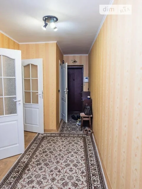 Довготривала оренда 3к квартири на просп. Володимира Івасюка