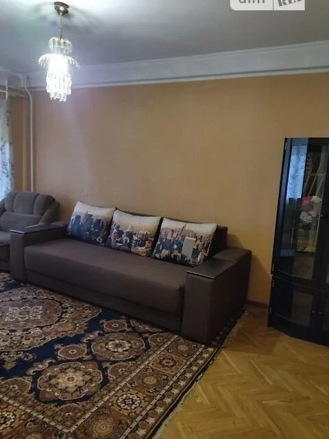 Довготривала оренда 2к квартири на просп. Берестейський 7Б •