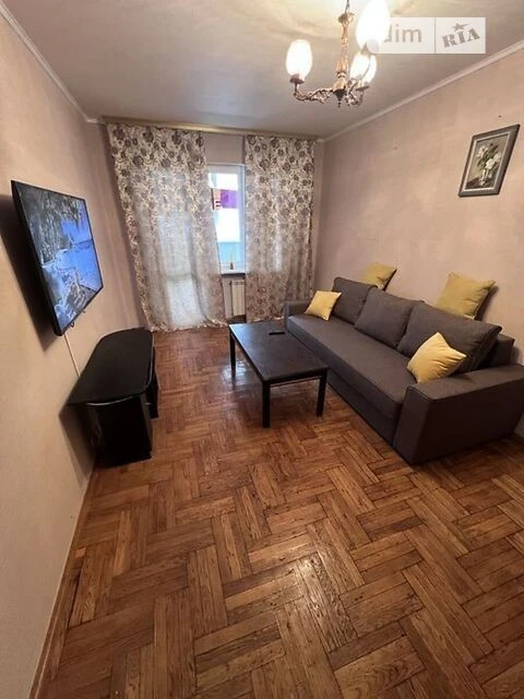 Довготривала оренда 3к квартири на вул. Печенізька 34 • ID 3