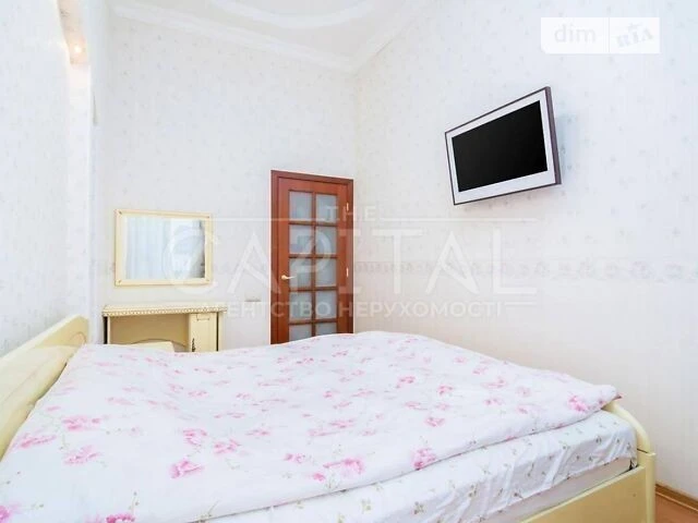 For sale 2-room apartment 68 sq. m. on Saksaganskoho St. 43 • ID 3