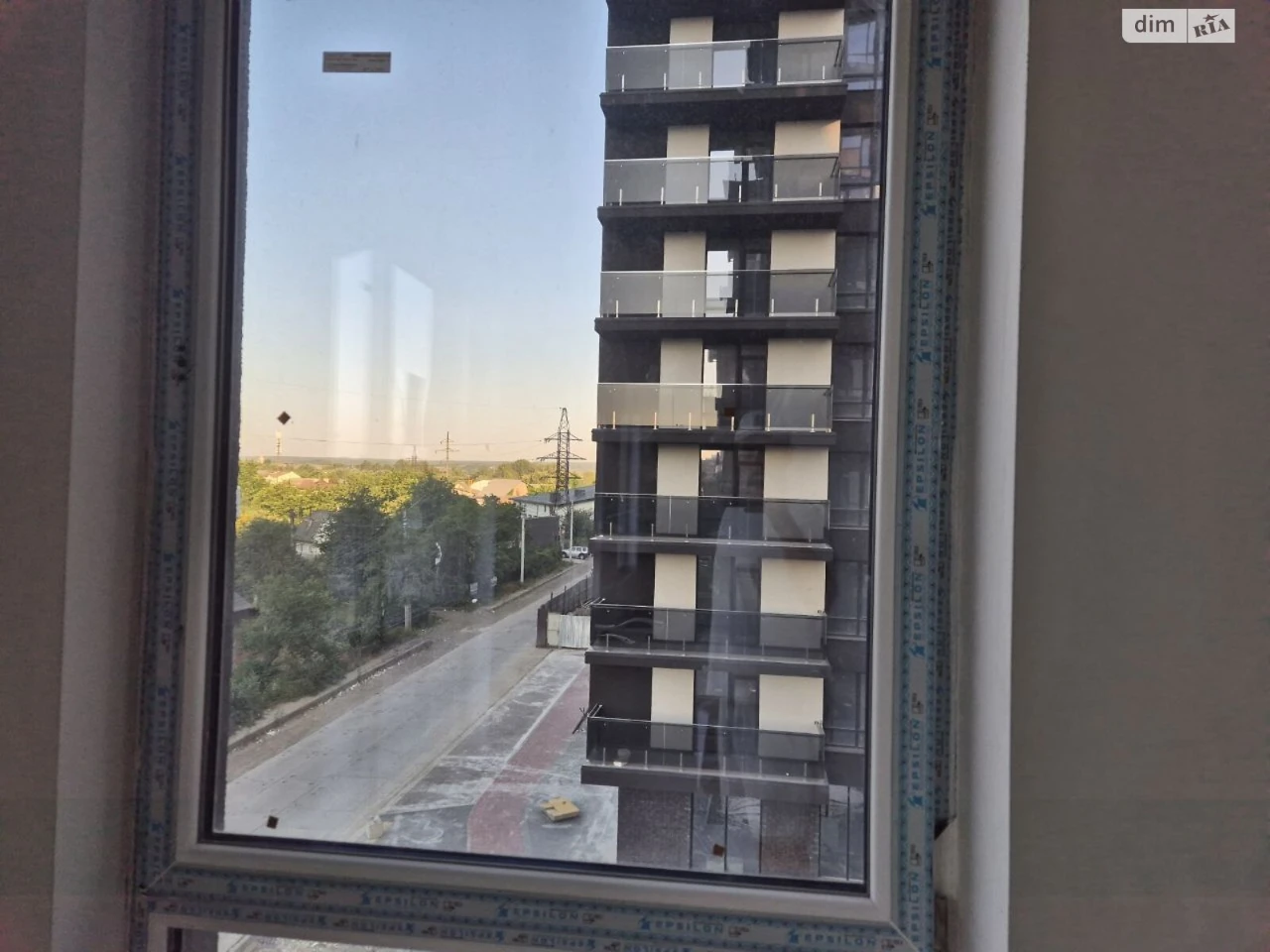 Продаж Квартира Набережна