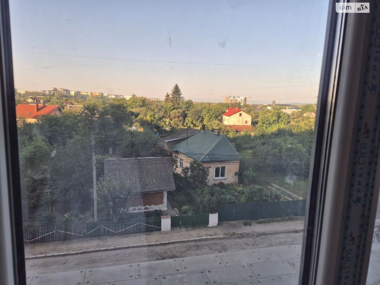Продаж Квартира Набережна