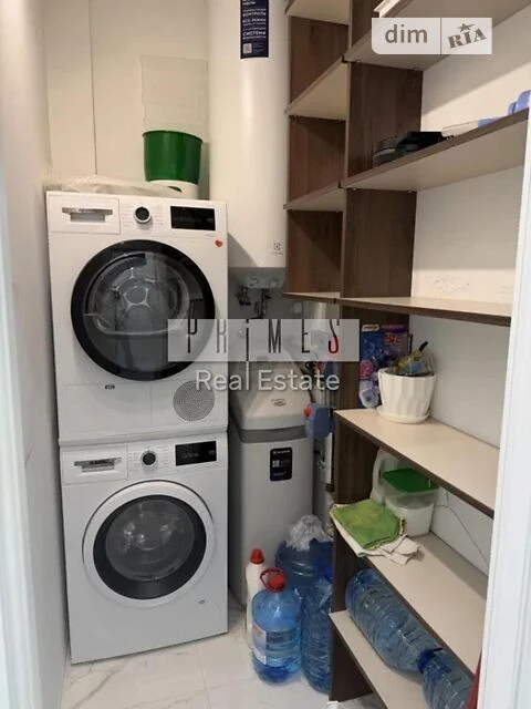 Довготривала оренда 3к квартири на бул. Тадея Рильського 4 •