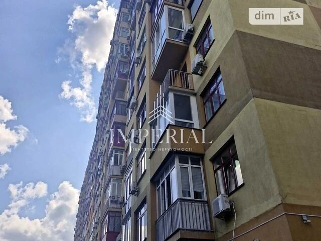 Довготривала оренда 3к квартири на вул. Коновальця Євгена 36