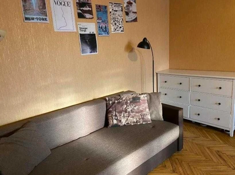 I am selling an isolated 1-room apartment on Odeska