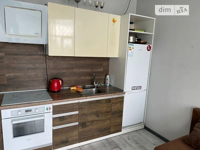Довготривала оренда 1к квартири на вул. Саксаганського 121 •
