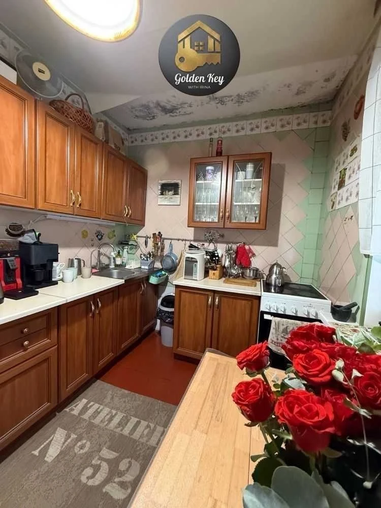 Продаж 3-кімнатної квартири 81.9 м², Ревуцького вул., 44
