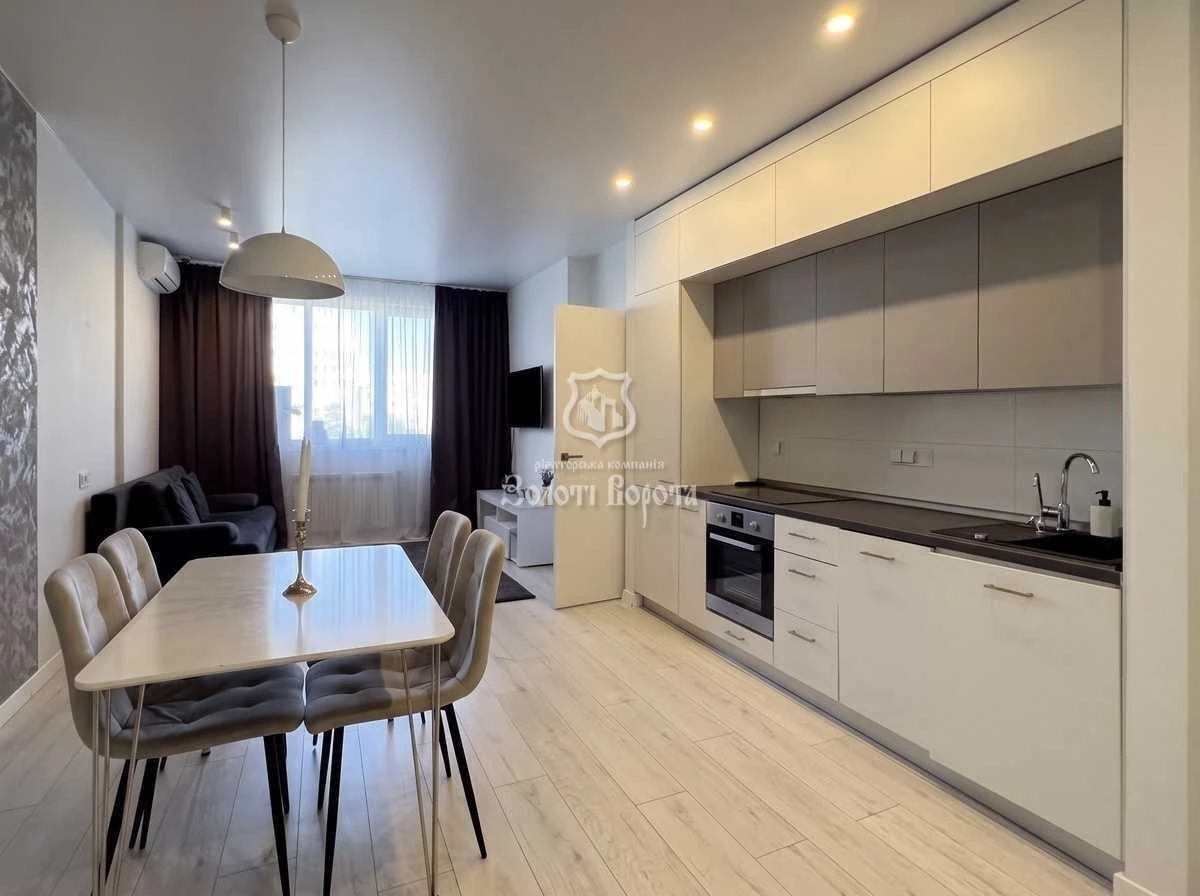 Продаж 1-кімнатної квартири 46.5 м², Генерала Шаповала вул.,