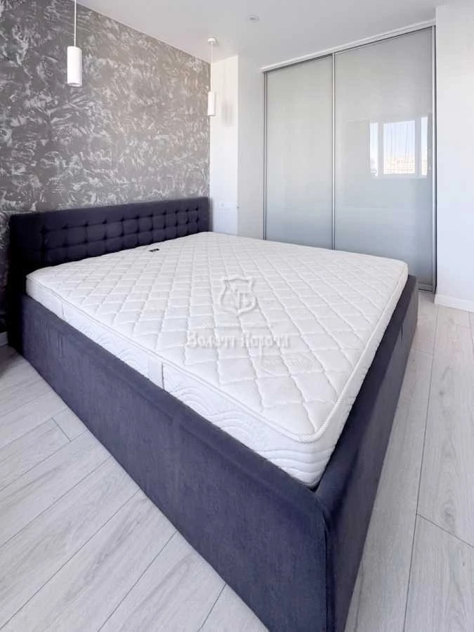 Продаж 1-кімнатної квартири 46.5 м², Генерала Шаповала вул.,