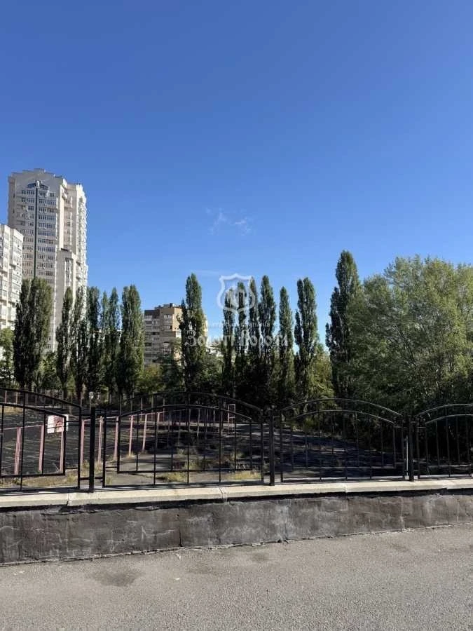 Продаж 1-кімнатної квартири 46.5 м², Генерала Шаповала вул.,