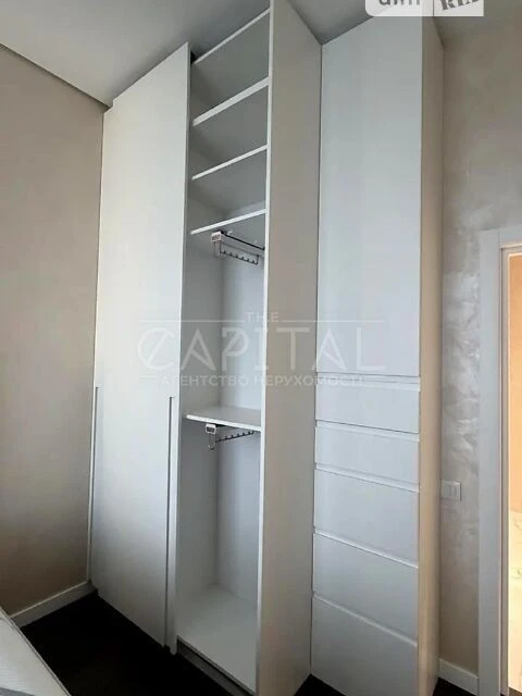 Довготривала оренда 2к квартири на пров. Берестейський 42 •