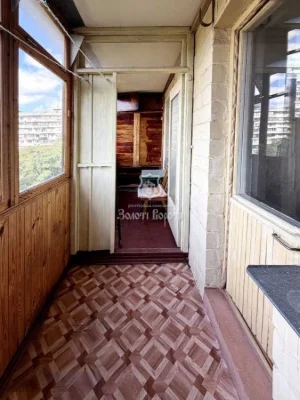 Продаж 1-кімнатної квартири 28.2 м², Космонавта Волкова вул.