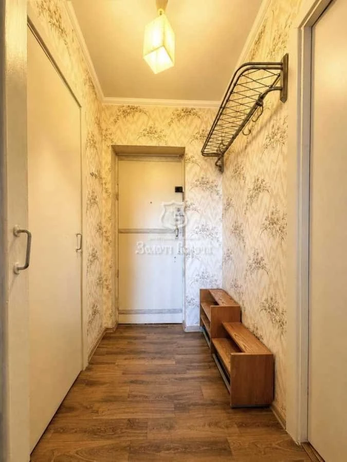 Продаж 1-кімнатної квартири 28.2 м², Космонавта Волкова вул.
