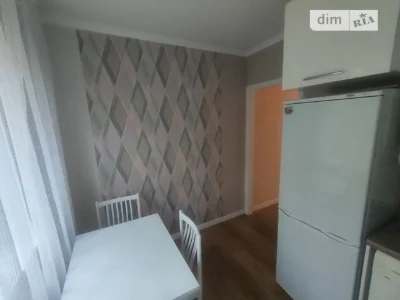 Довготривала оренда 1к квартири на вул. Зодчих 12, кв. 33 •