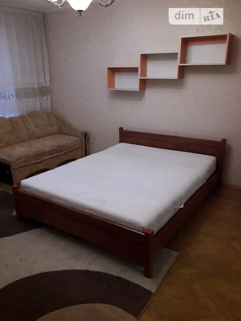 Довготривала оренда 2к квартири на просп. Миколи Бажана 34 •