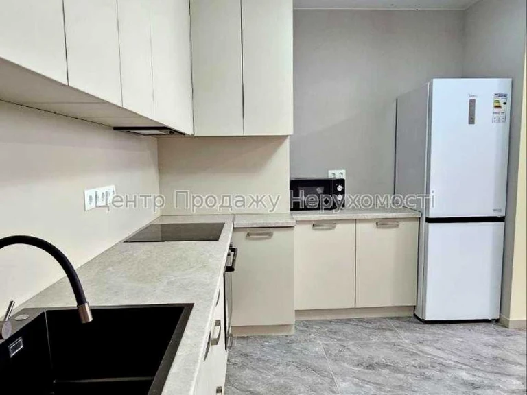 Apartment. Kharkiv, Poltava Shlyakh st.