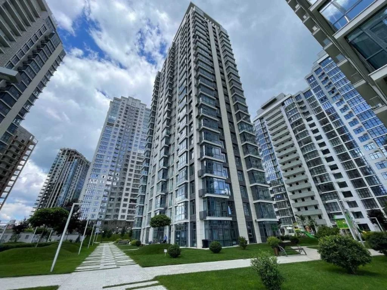 Продаж 3-кімнатної квартири 145.3 м², Андрія Кизила вул., Ве